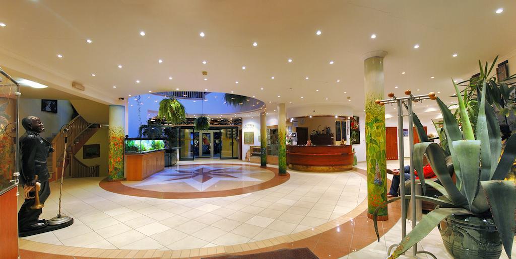 Hotel Las Piechowice Экстерьер фото