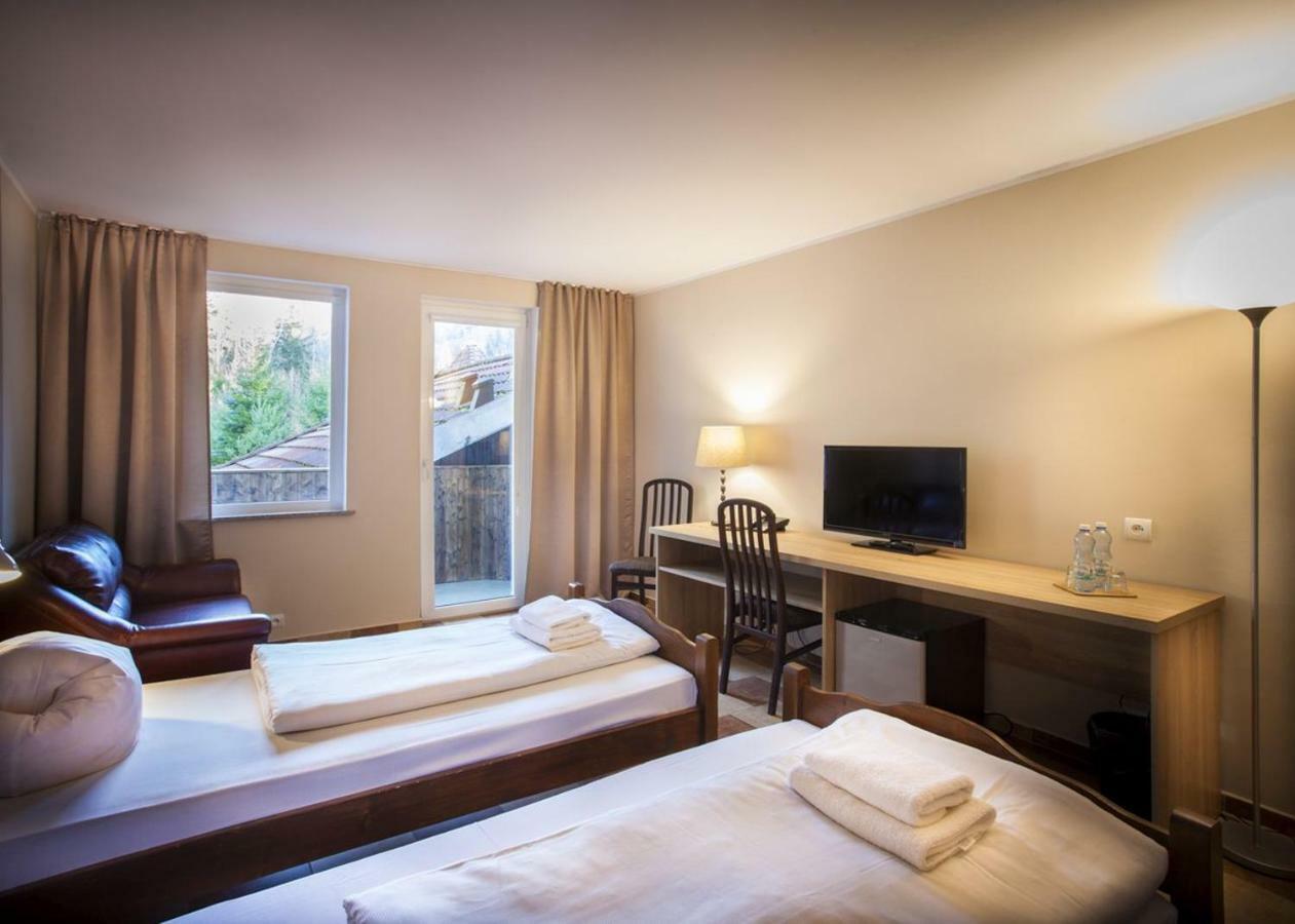 Hotel Las Piechowice Экстерьер фото