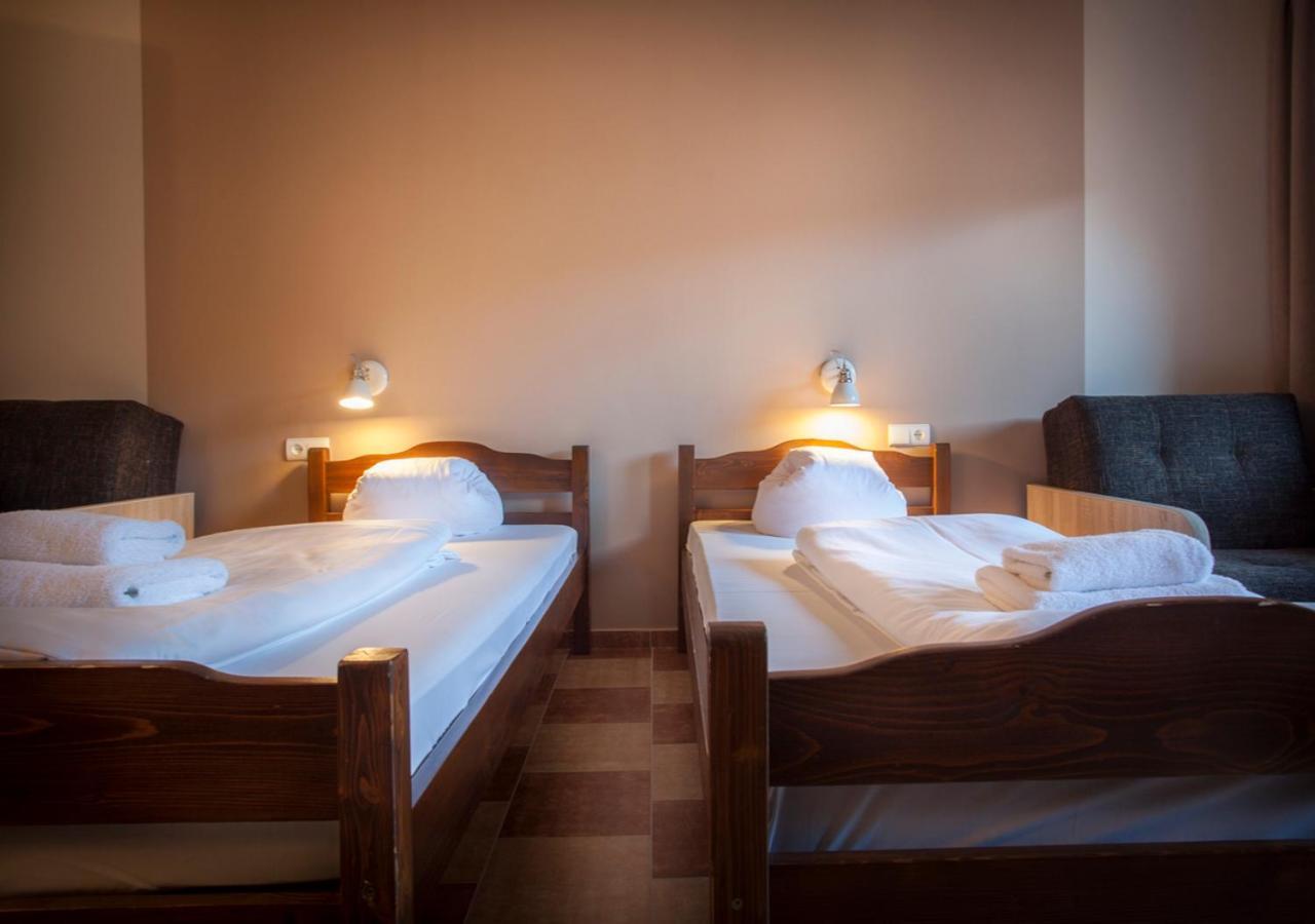 Hotel Las Piechowice Экстерьер фото